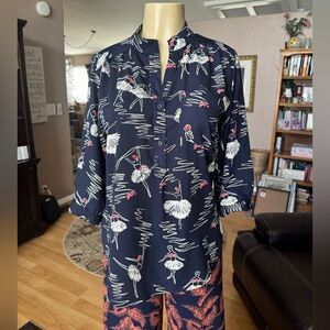 Cals black, white & red ballet dancer print 3/4 sleeves Vneck blouse-size M